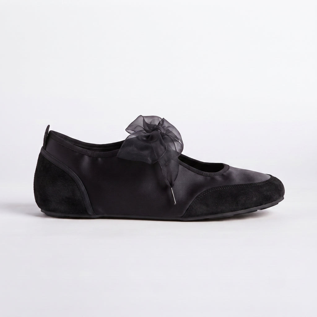 The Dual Stride Women's Black Lace-up Mary Jane Flats