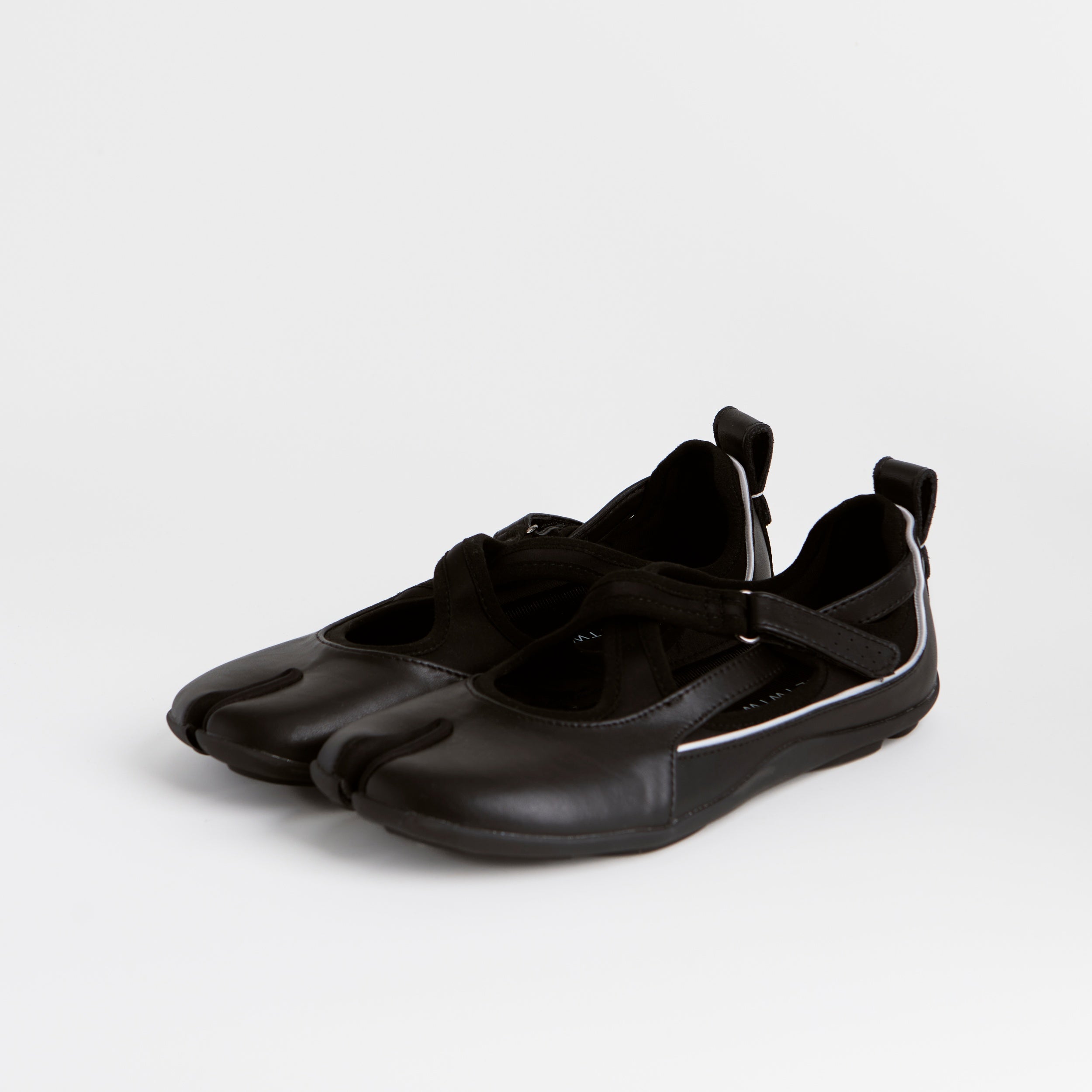 The Dual Stride Black Tabi Mary-Jane Ballet Flat