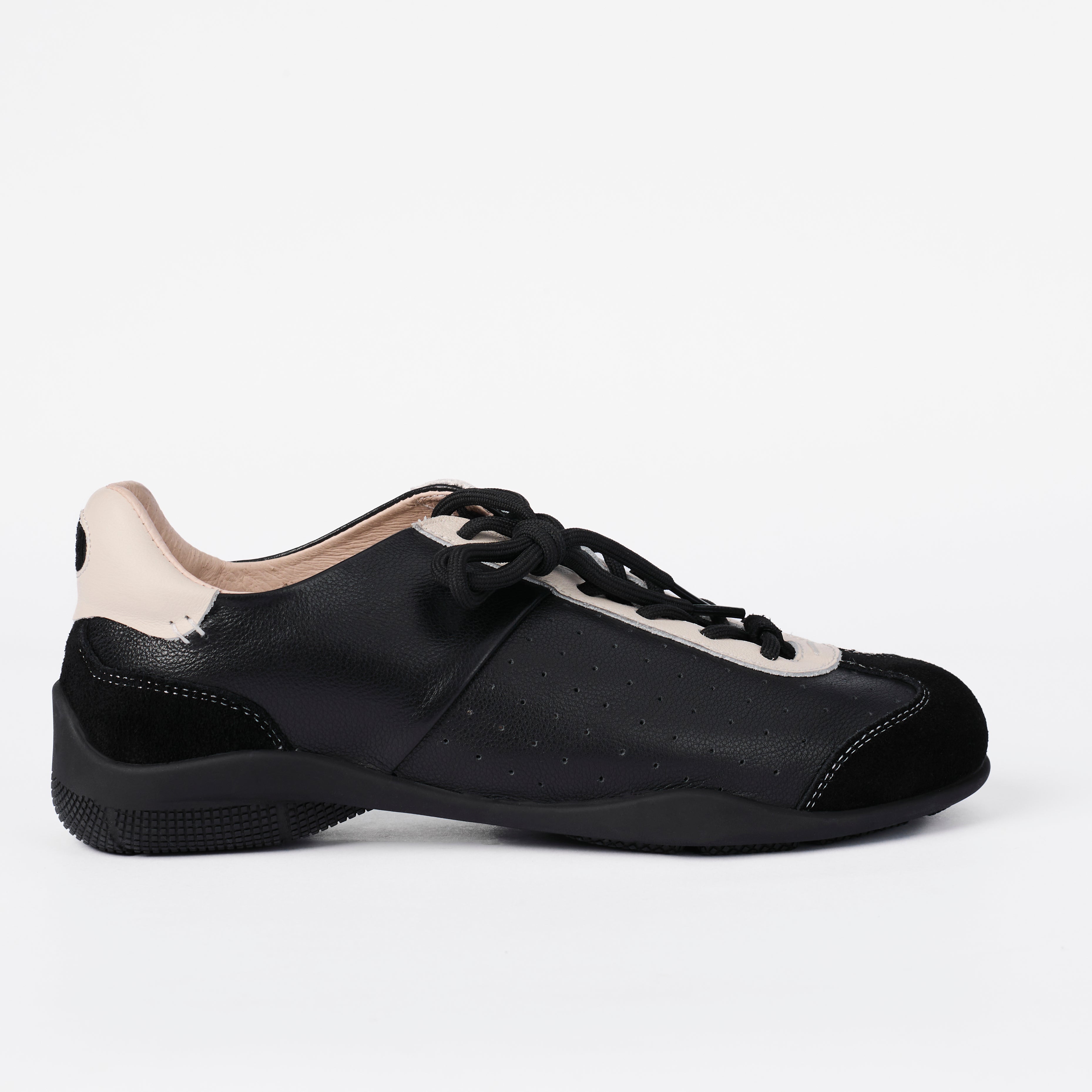 The Dual Stride Women‘s Classic Leather Sneakers