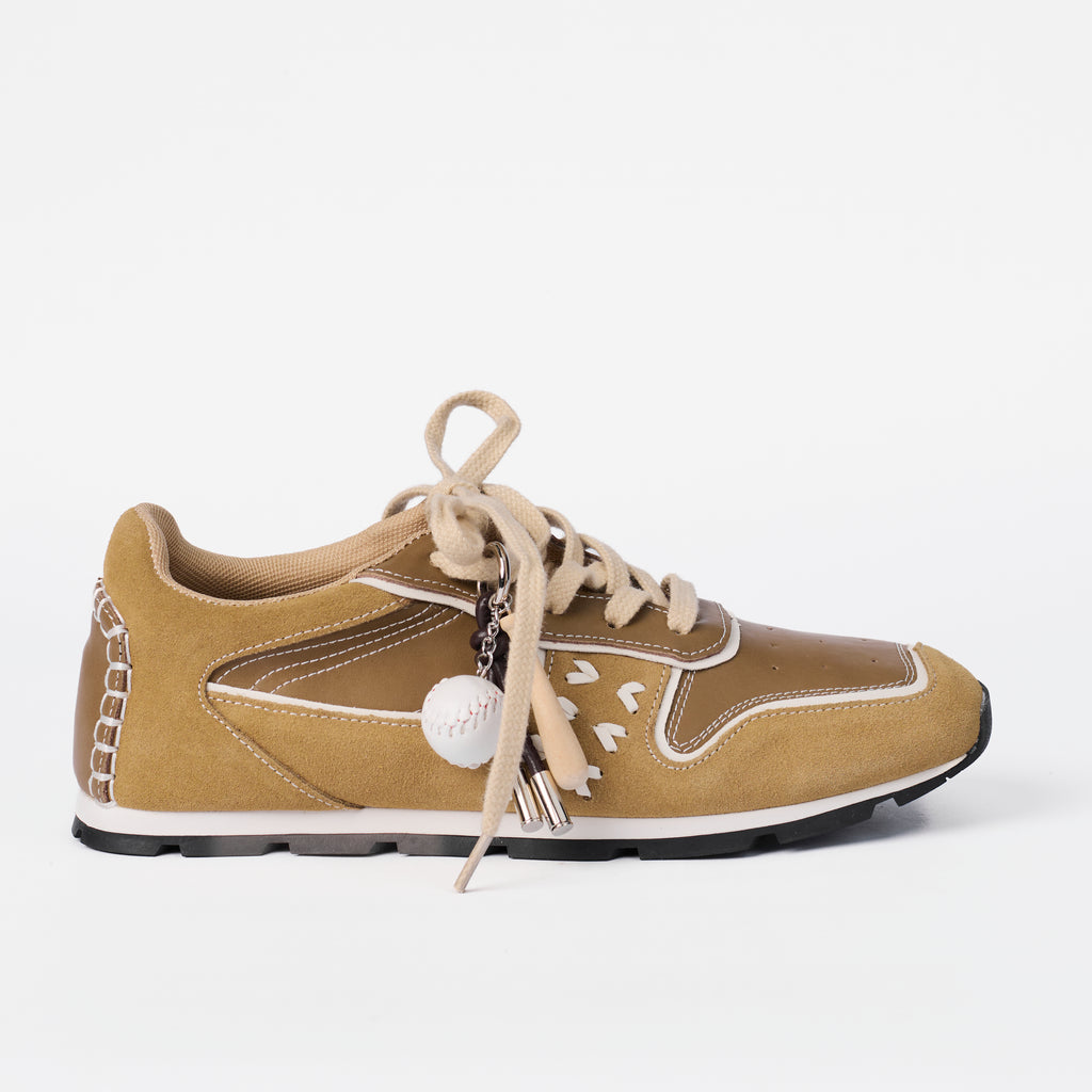 The Dual Stride Men‘s Retro Beige Suede Sneakers