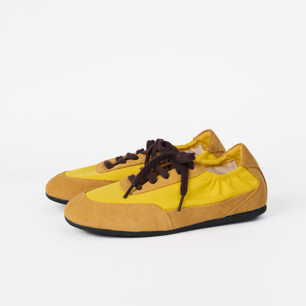 The Dual Stride Women‘s Color-Blocking Light Flat Sneakers