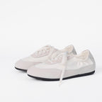 The Dual Stride Women‘s Light White Sneakers
