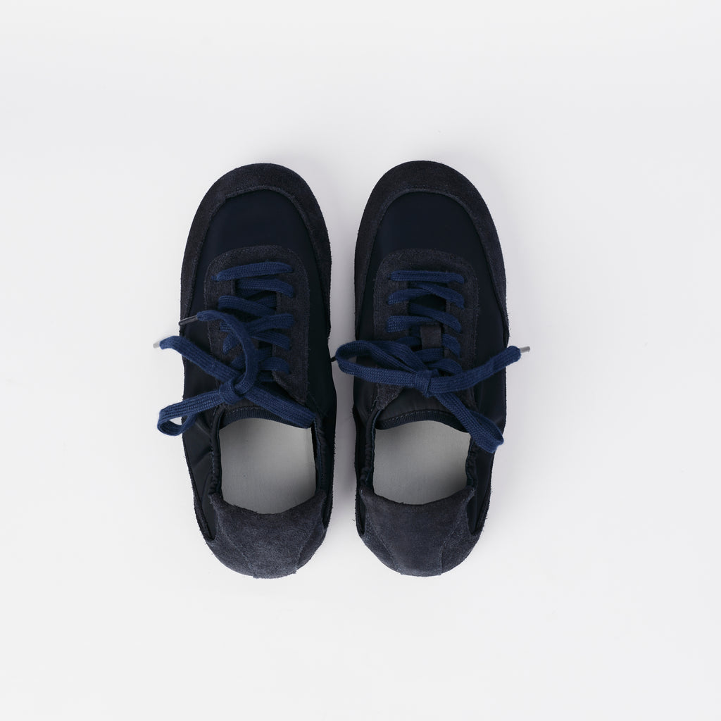 The Dual Stride Women's Light Flat Sneakers