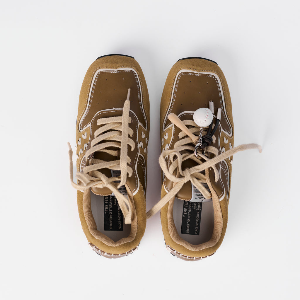 The Dual Stride Men‘s Retro Beige Suede Sneakers