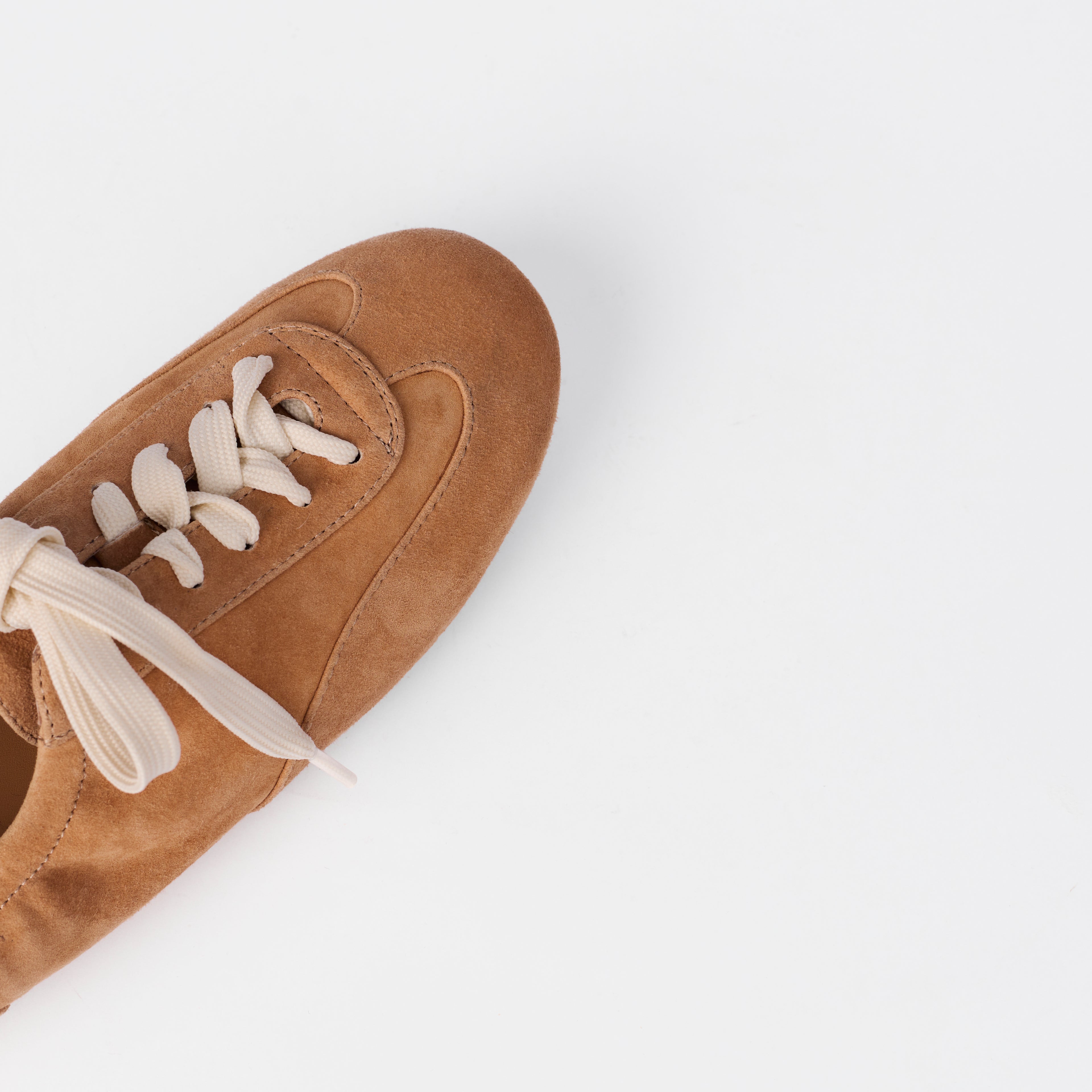 The Dual Stride Women‘s Brown Minimalist Suede Trainers