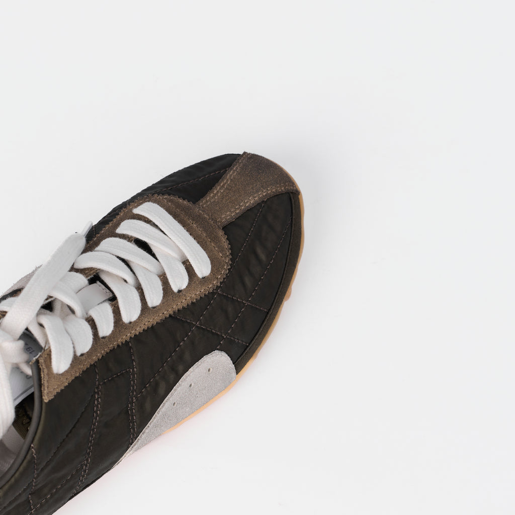 The Dual Stride Women's Soft Retro Green Sneakers