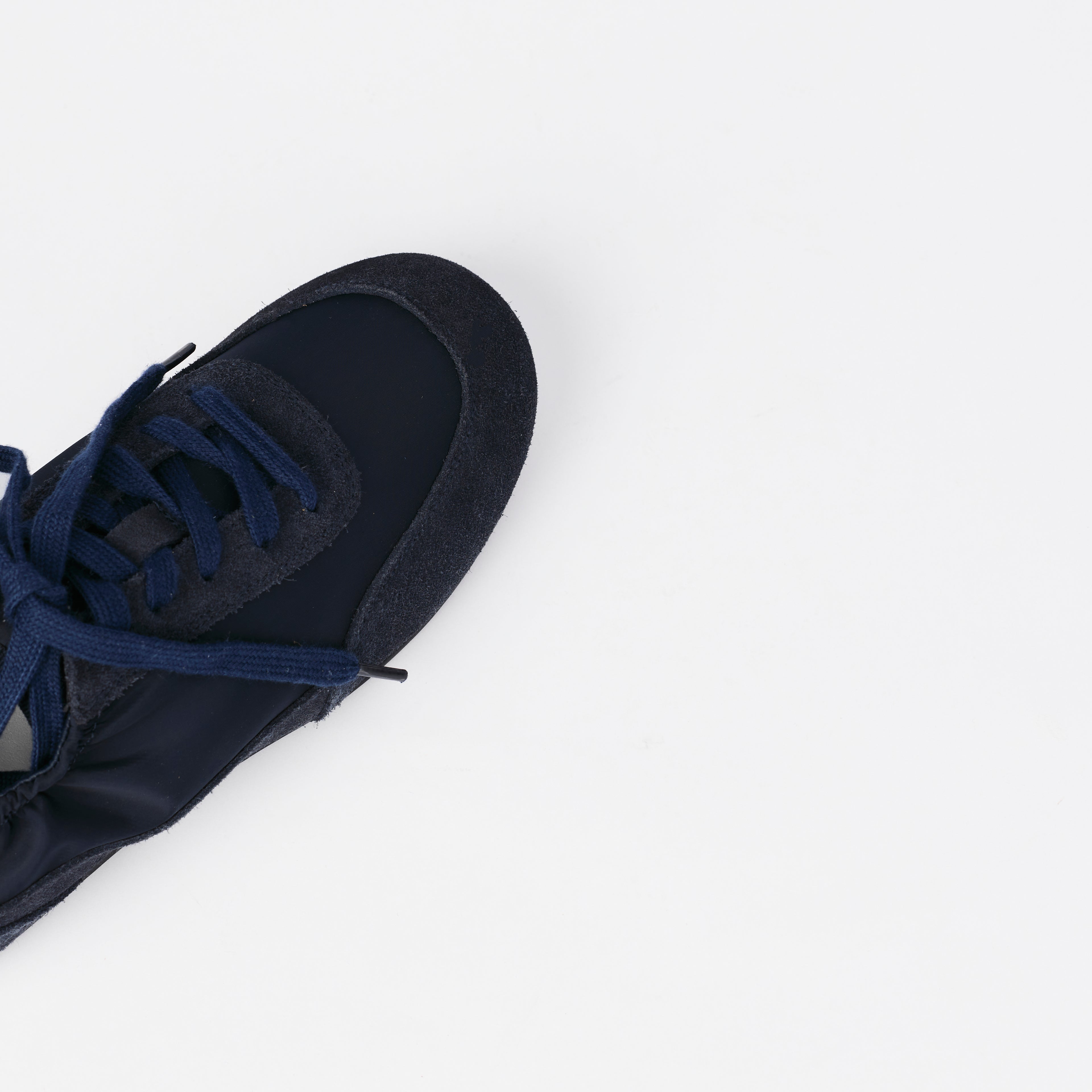 The Dual Stride Women's Light Flat Sneakers