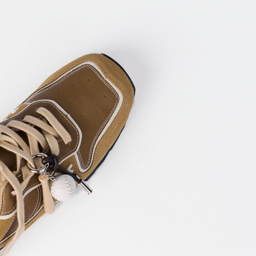 The Dual Stride Men‘s Retro Beige Suede Sneakers