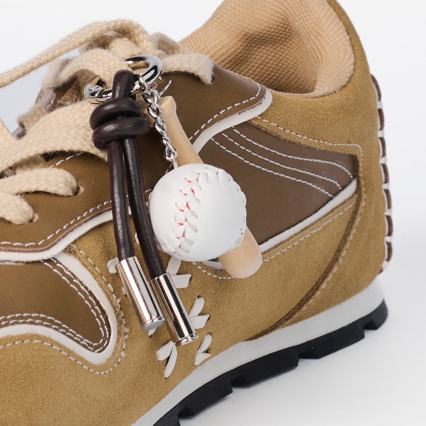 The Dual Stride Men‘s Retro Beige Suede Sneakers