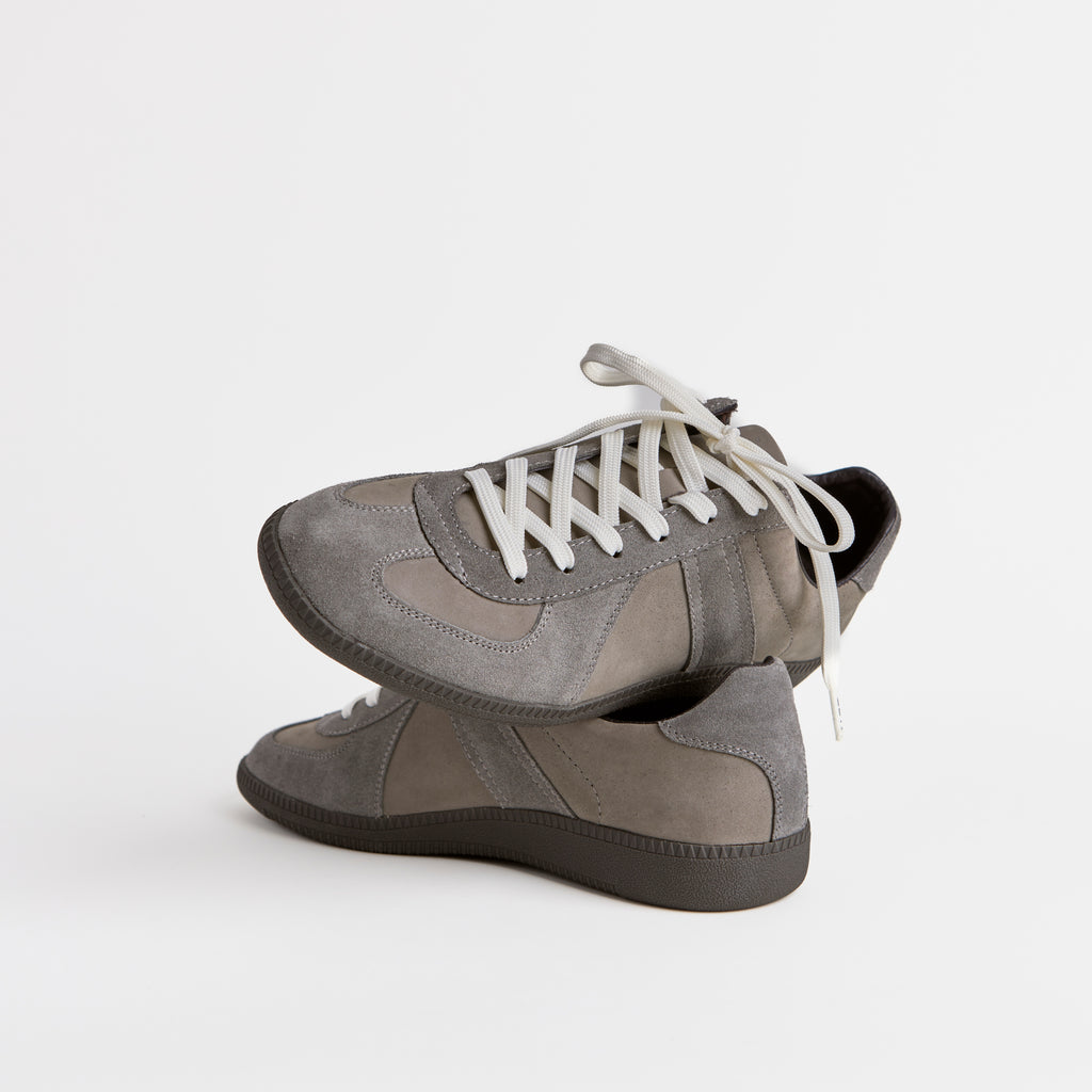 The Dual Stride Men's Classic Tonal Grey Suede Trainer