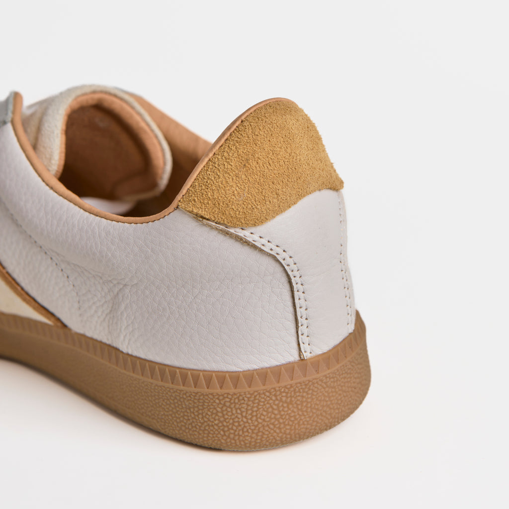 The Dual Stride  Off-White & Gum GAT-Style Trainer