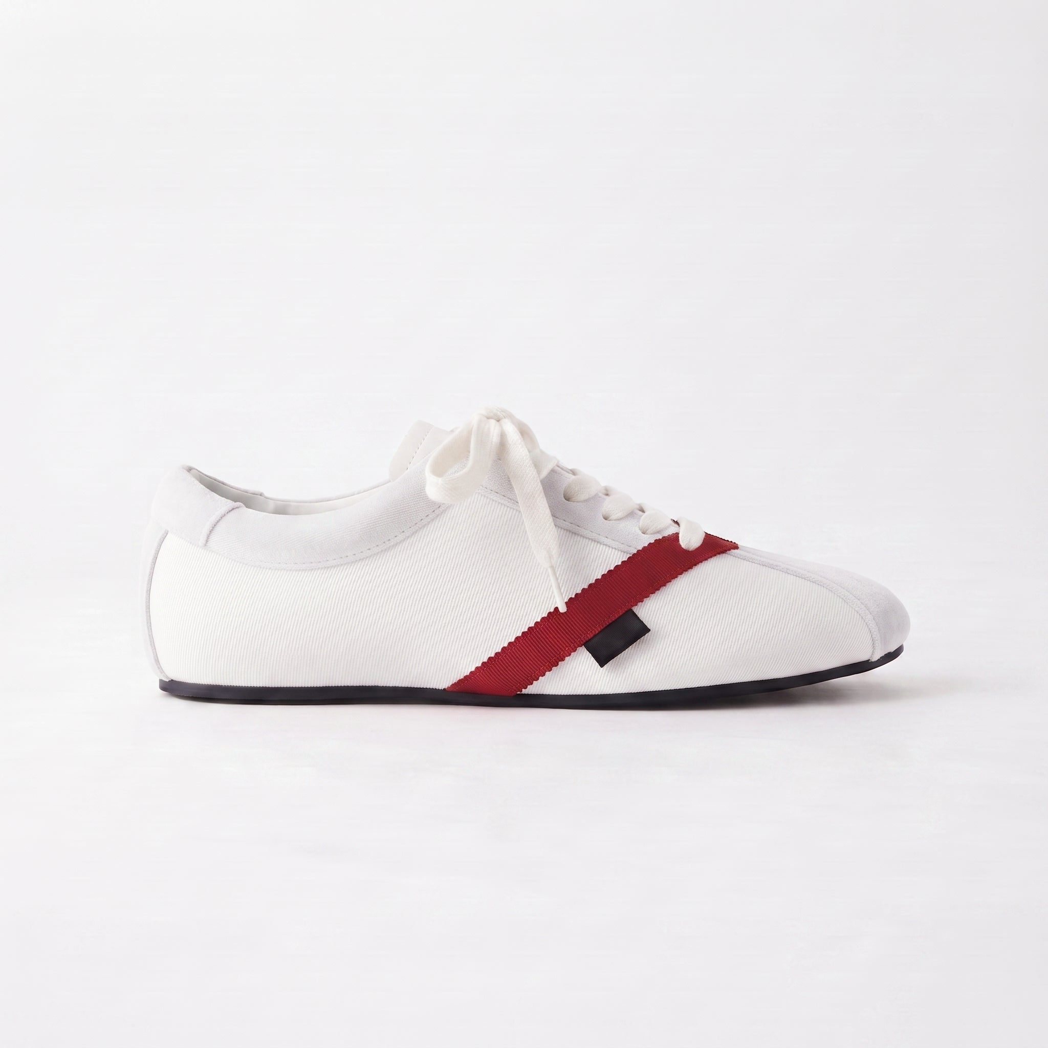 The Dual Stride White Velvet Spliced Retro Sneakers