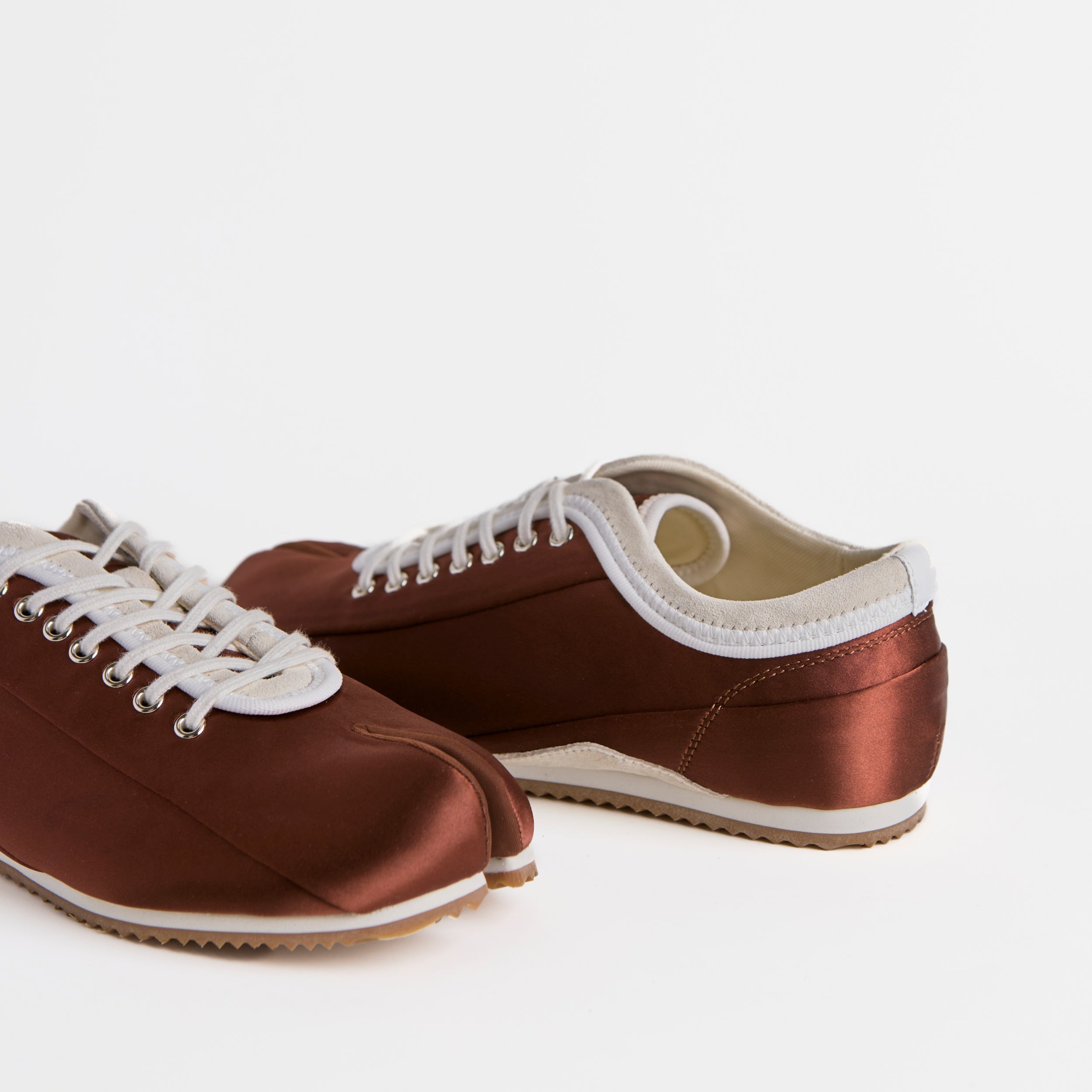 The Dual Stride Red Satin Tabi Runner