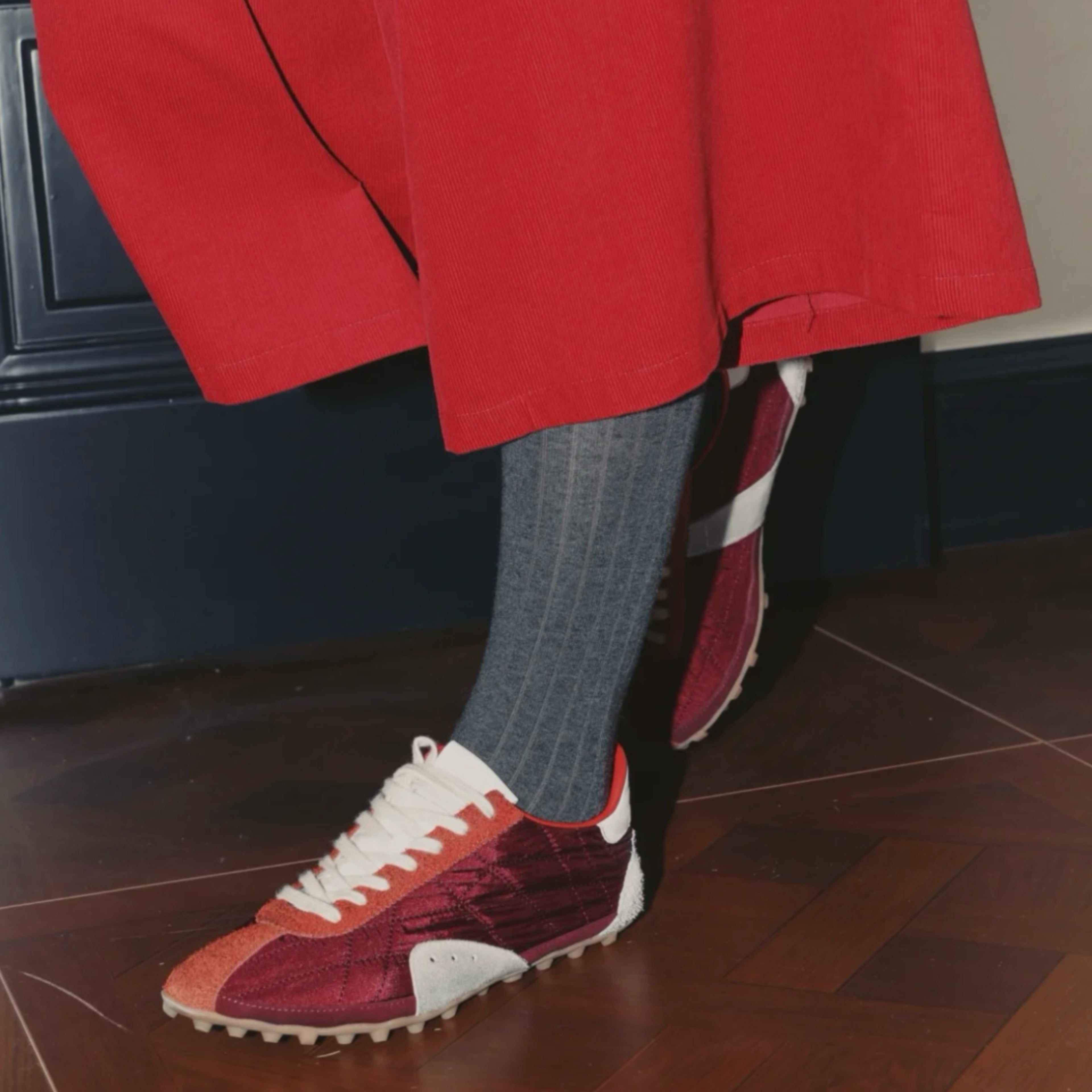 The Dual Stride Women's Casual Dark Red Sneakers