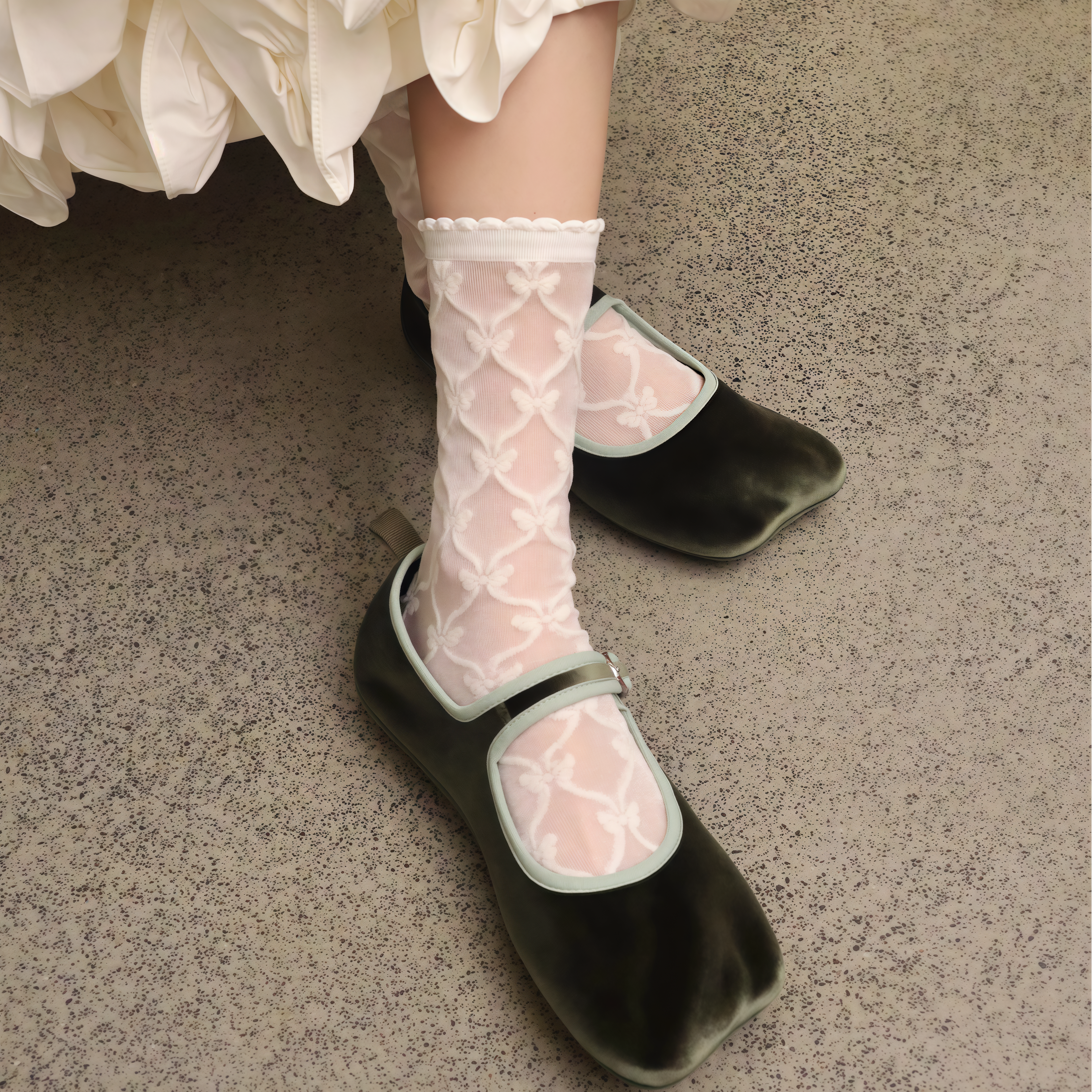 The Dual Stride Green Square-Toe Mary Jane Ballet Flats