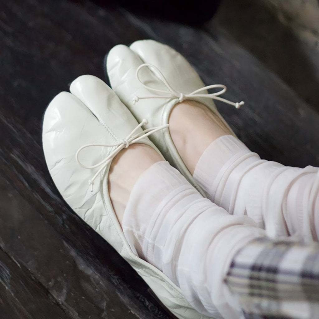 The Dual Stride Minimalist  White Split-Toe Ballet Flats