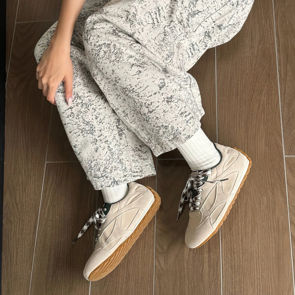 The Dual Stride Women‘s Beige Retro Suede Sneakers