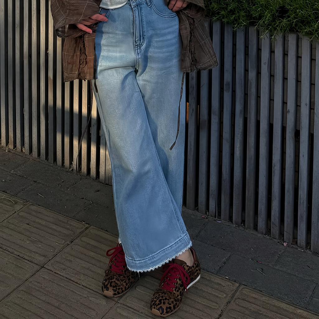 The Dual Stride Leopard Print & Red Lace Retro Casual Sneakers