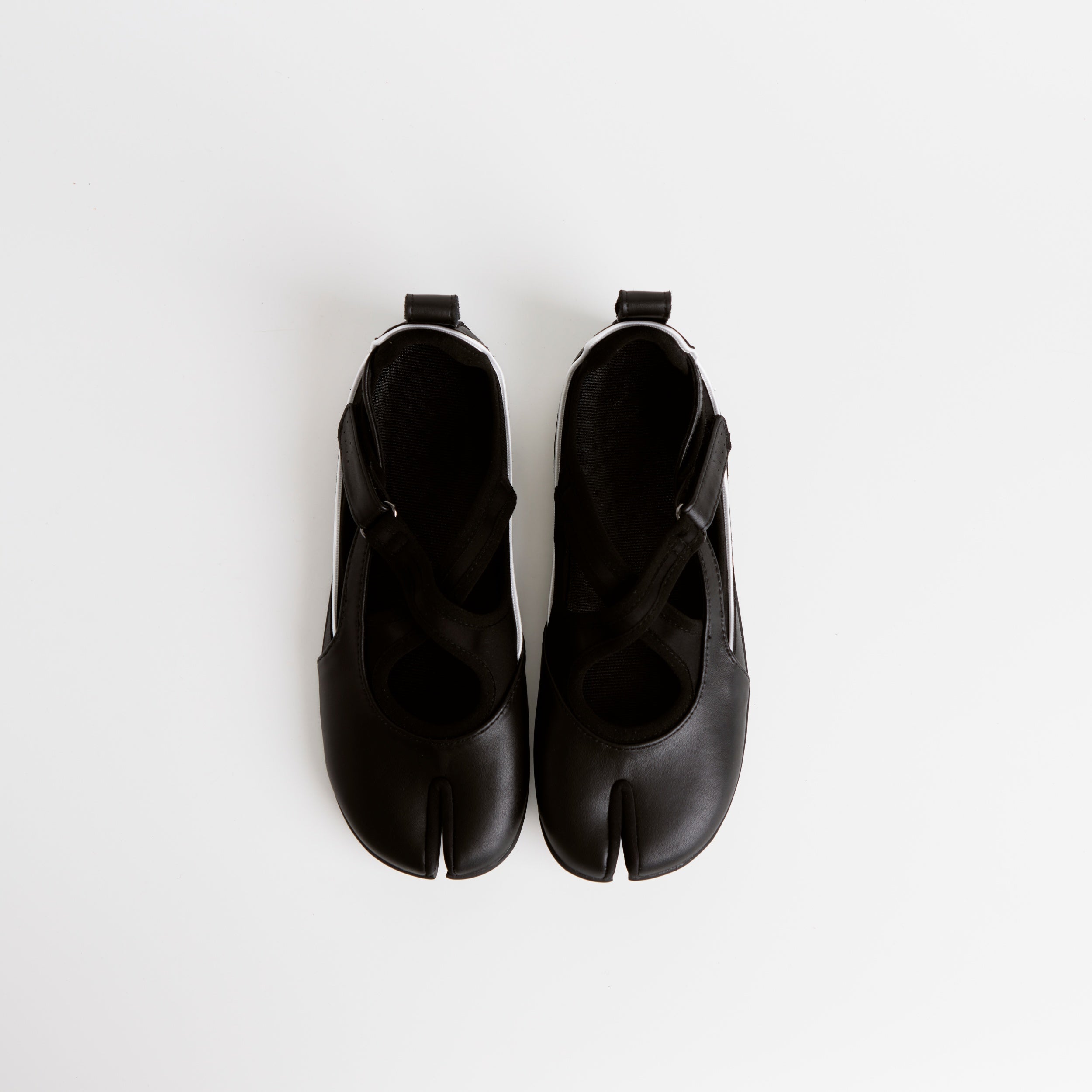 The Dual Stride Black Tabi Mary-Jane Ballet Flat