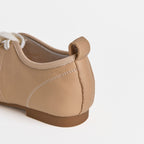 La ballerine minimaliste en cuir à lacets Dual Stride couleur sable