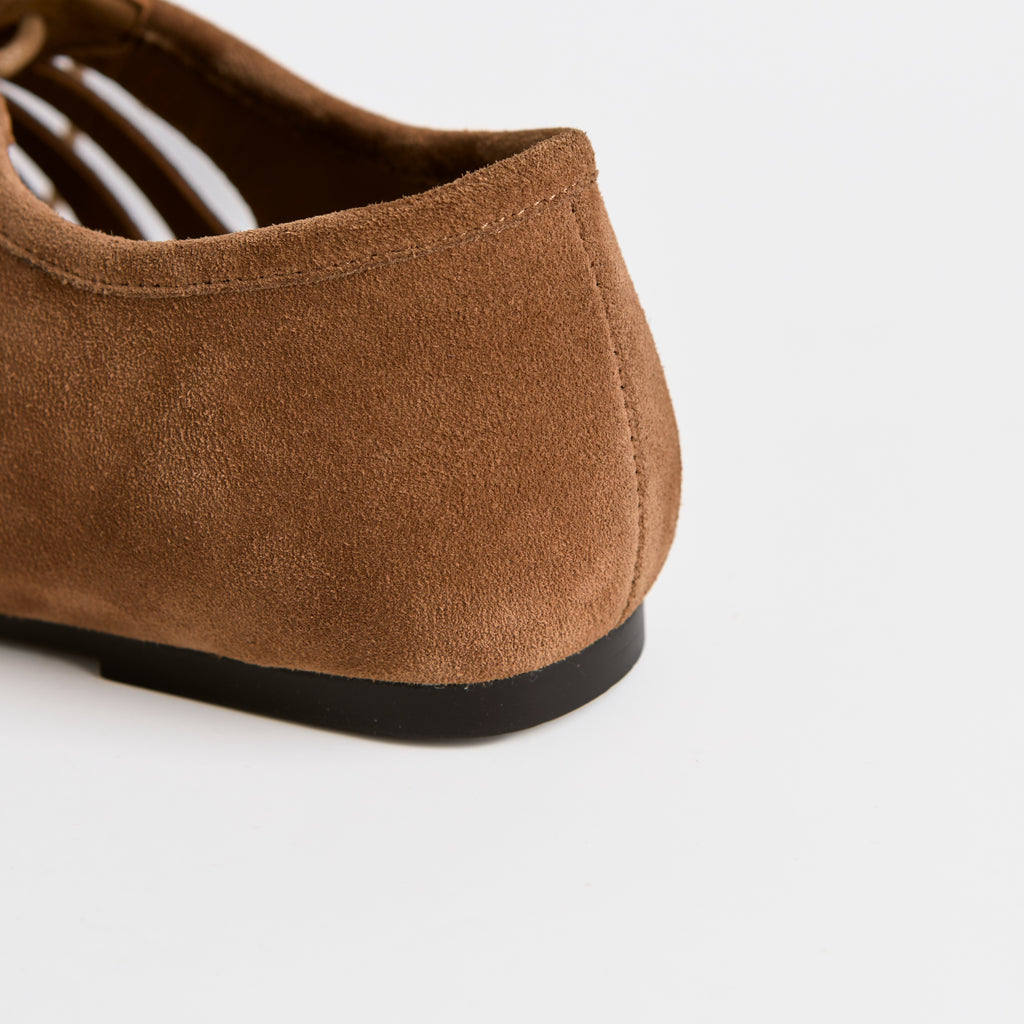 The Dual Stride Brown Verona Cutout Oxford Flat