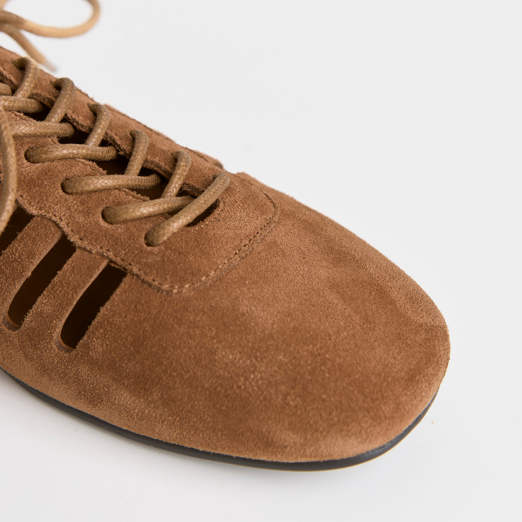 The Dual Stride Brown Verona Cutout Oxford Flat