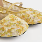 Las merceditas con encaje floral amarillo Dual Stride