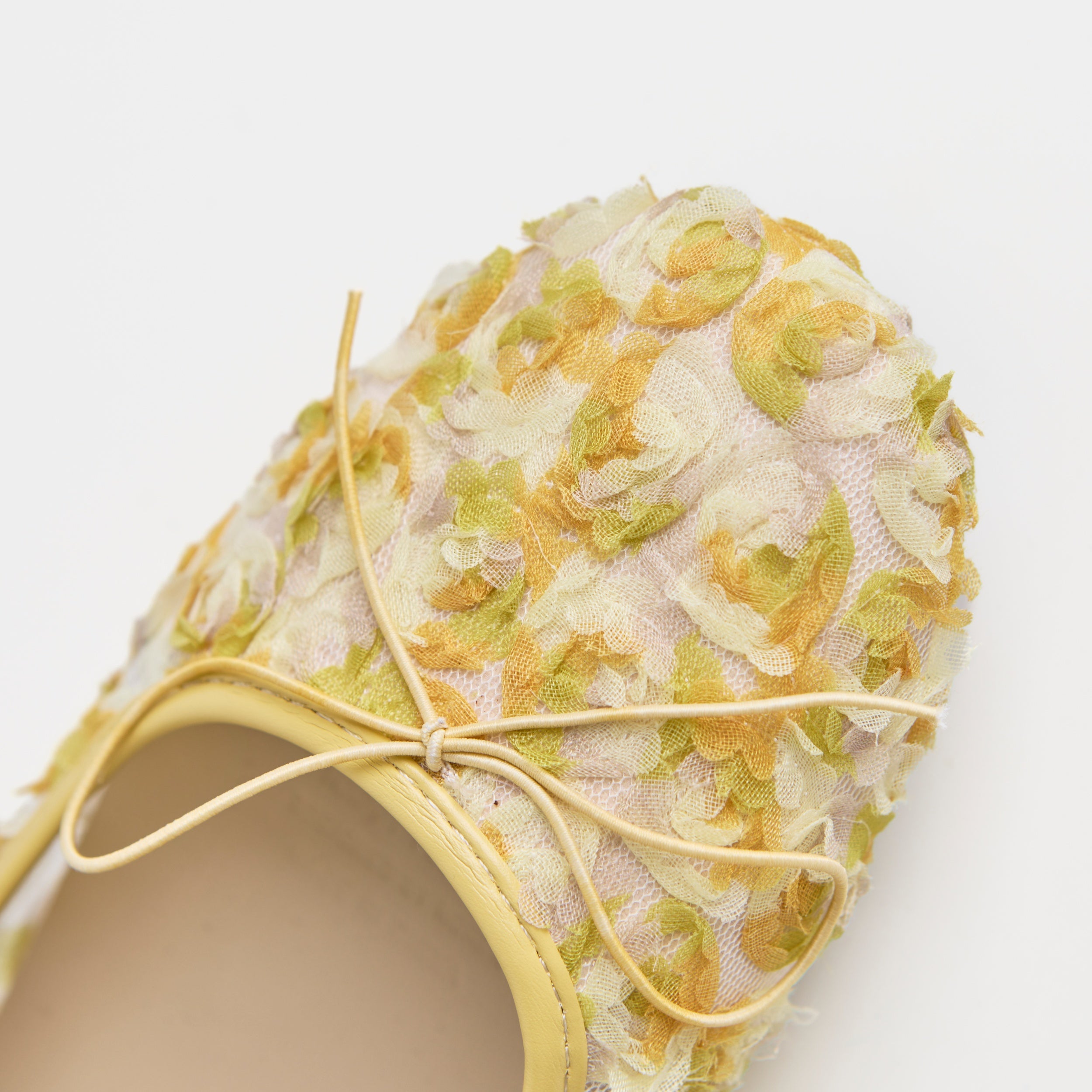 Bailarinas Dual Stride de encaje floral amarillo