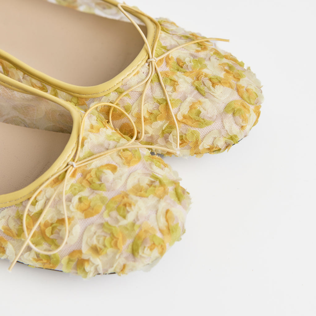 Bailarinas Dual Stride de encaje floral amarillo