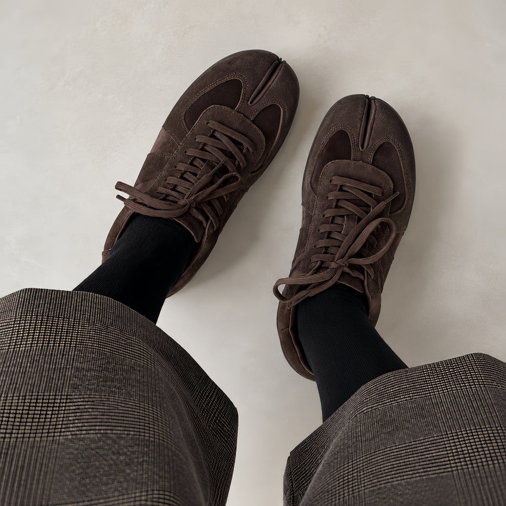 The Dual Stride Split-Toe Velvet & Suede Retro Casual Sneakers