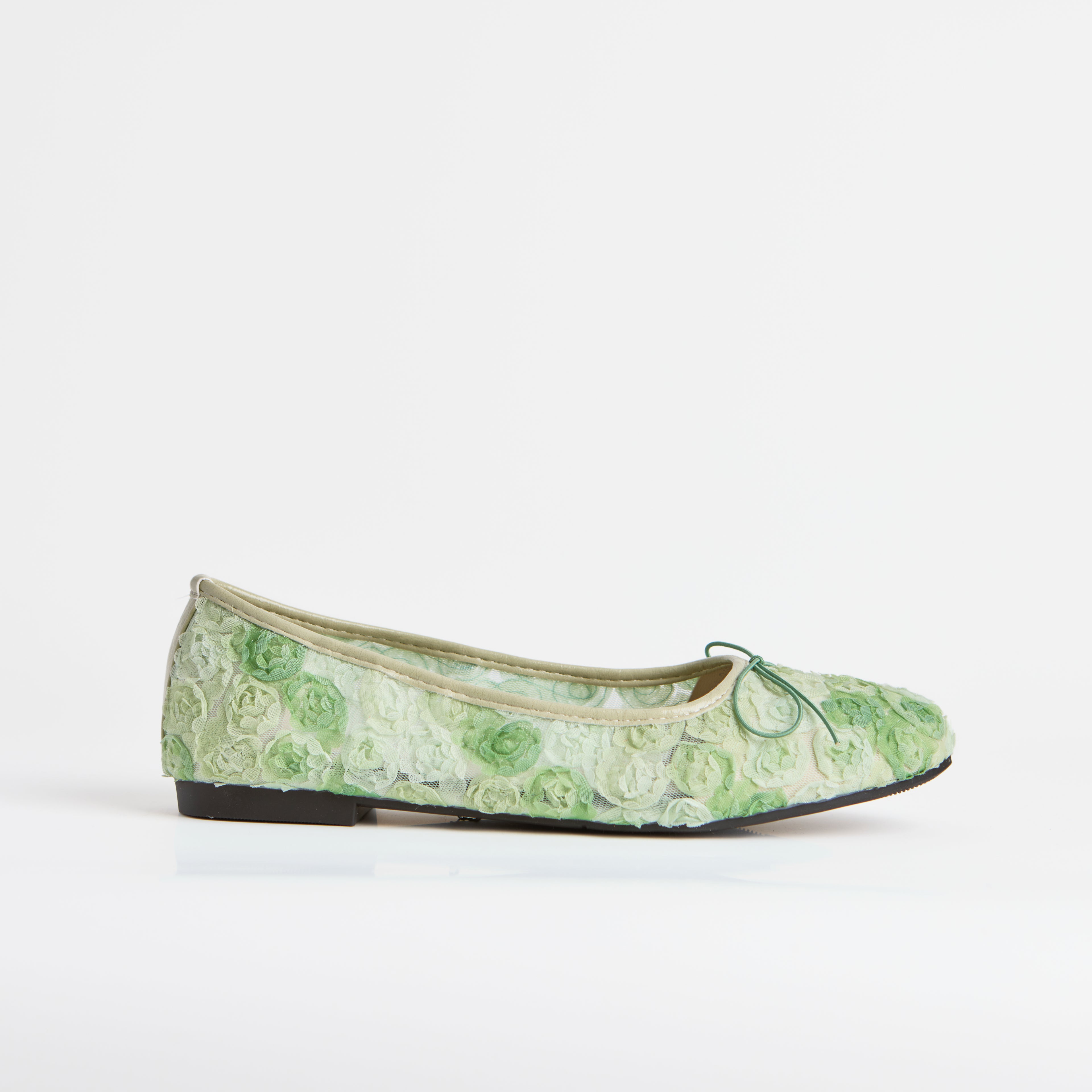 The Dual Stride Green Floral Lace Ballet Flats