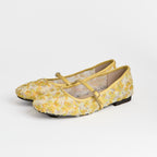 Las merceditas con encaje floral amarillo Dual Stride