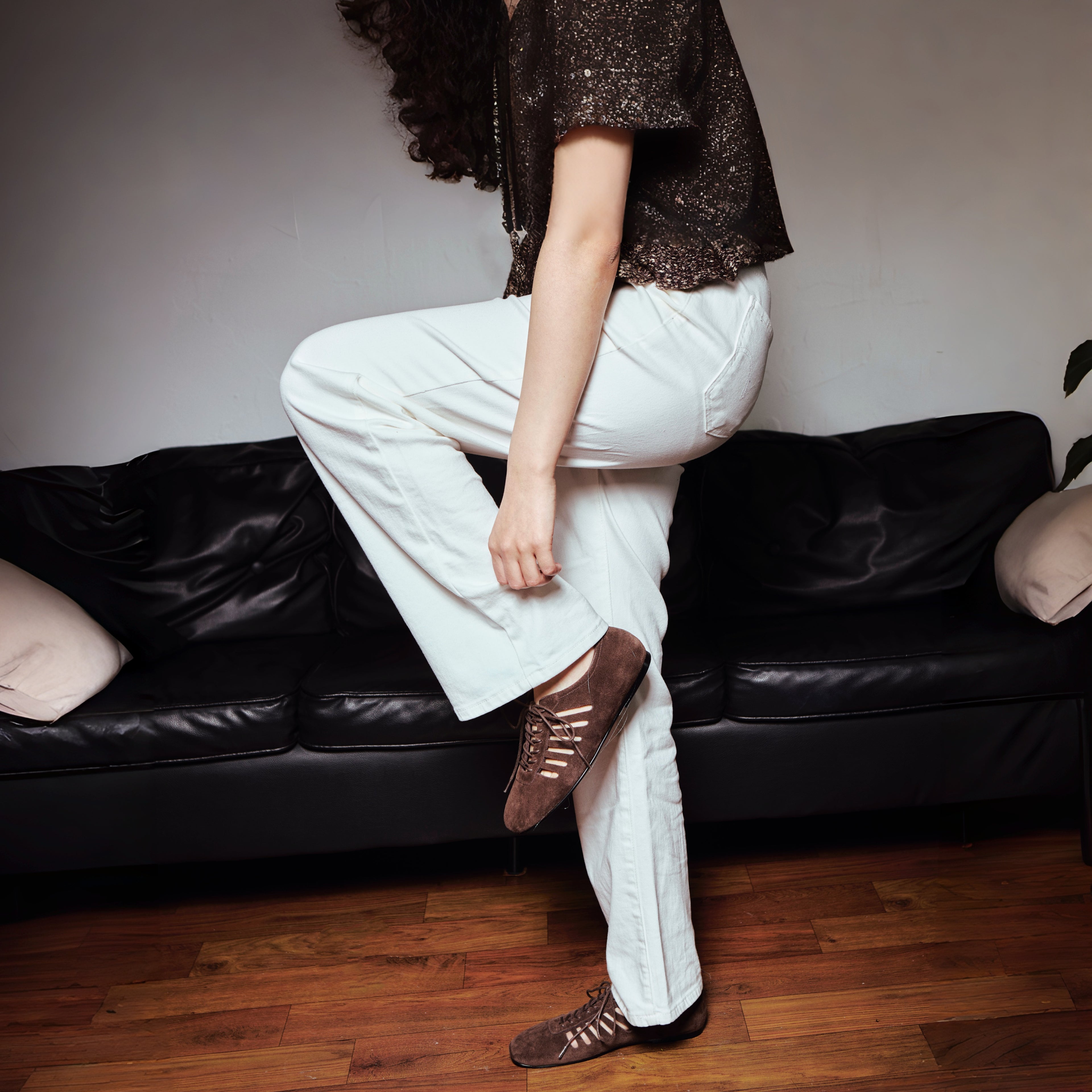 The Dual Stride Chocolate Verona Cutout Oxford Flat