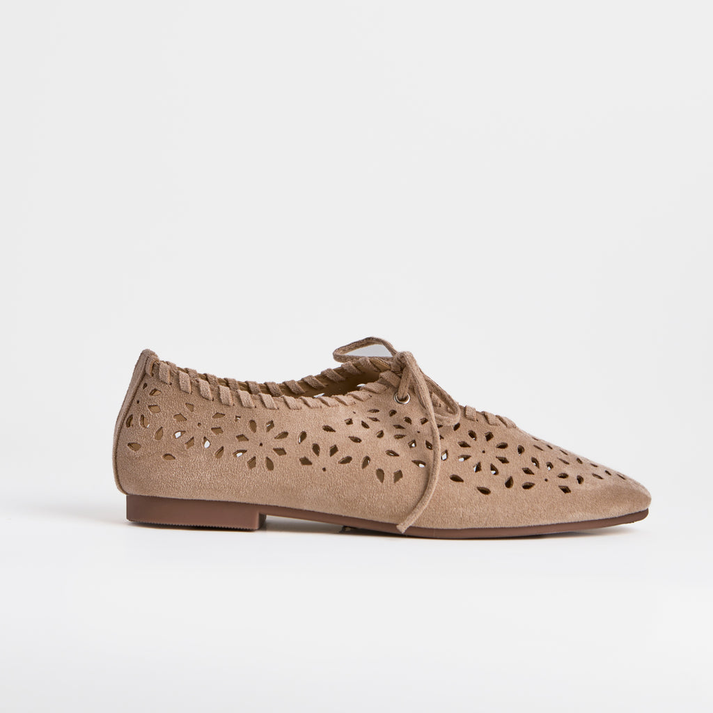 The Dual Stride Beige Cutout Lace-up Flats