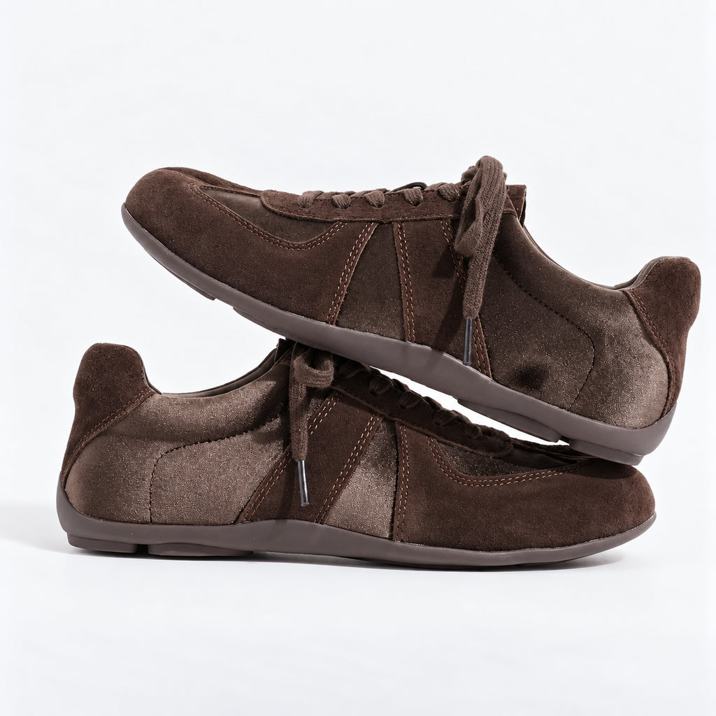 The Dual Stride Split-Toe Velvet & Suede Retro Casual Sneakers