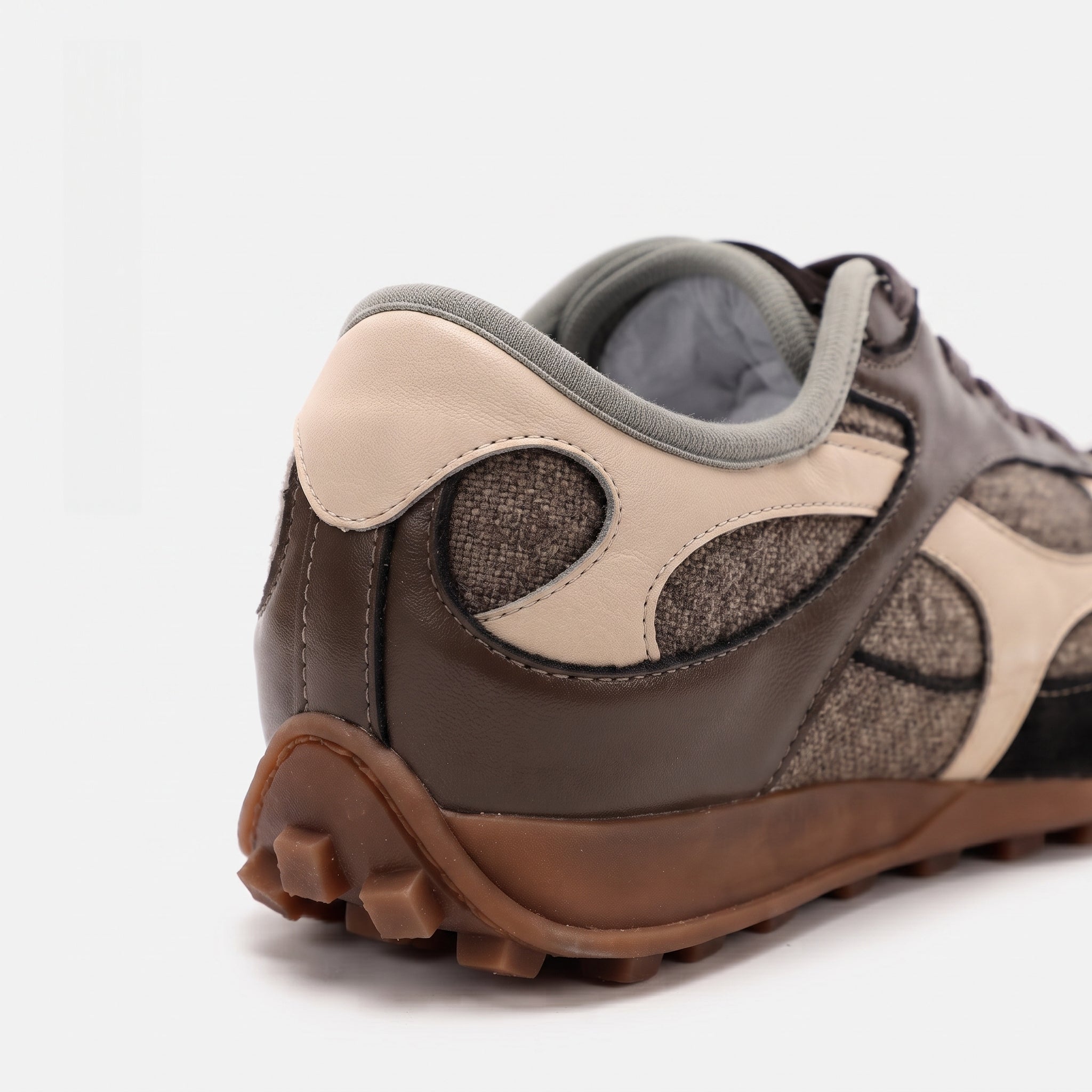 The Dual Stride Grey‑Brown Split‑Toe Retro Sneakers