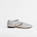 Les Ballerines Blanches Modernes Minimalistes Double Enjambée Style Tabi