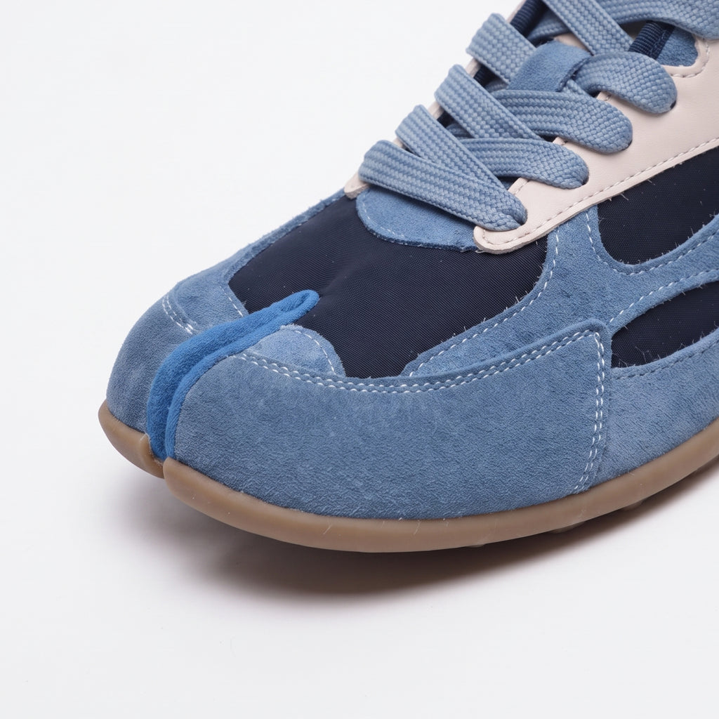 The Dual Stride Blue Split‑Toe Retro Sneakers