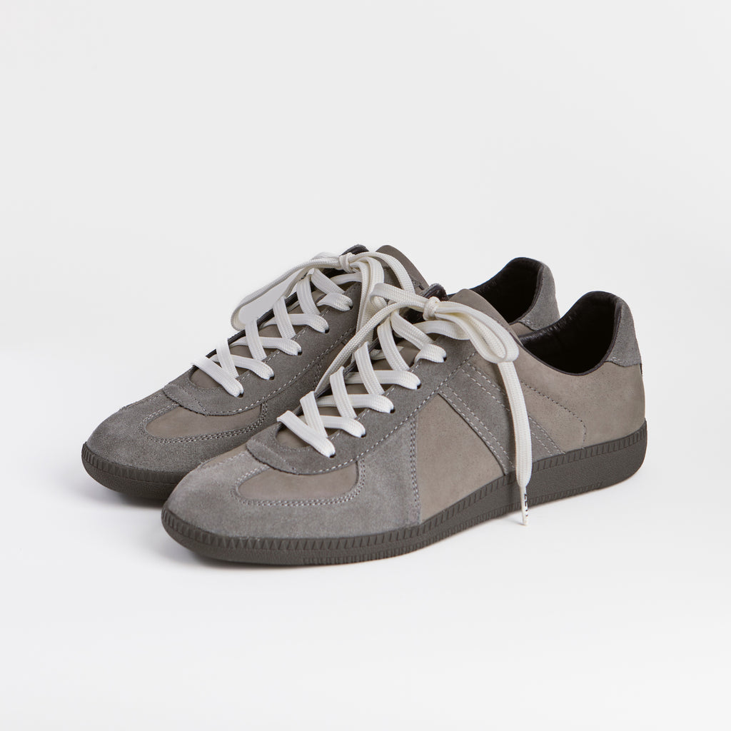 The Dual Stride Men's Classic Tonal Grey Suede Trainer