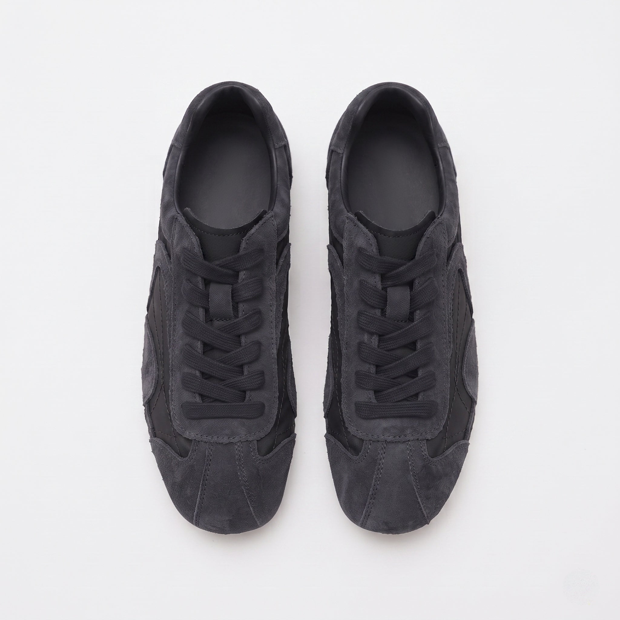 The Dual Stride Women‘s  Retro  Dark Blue Trainer