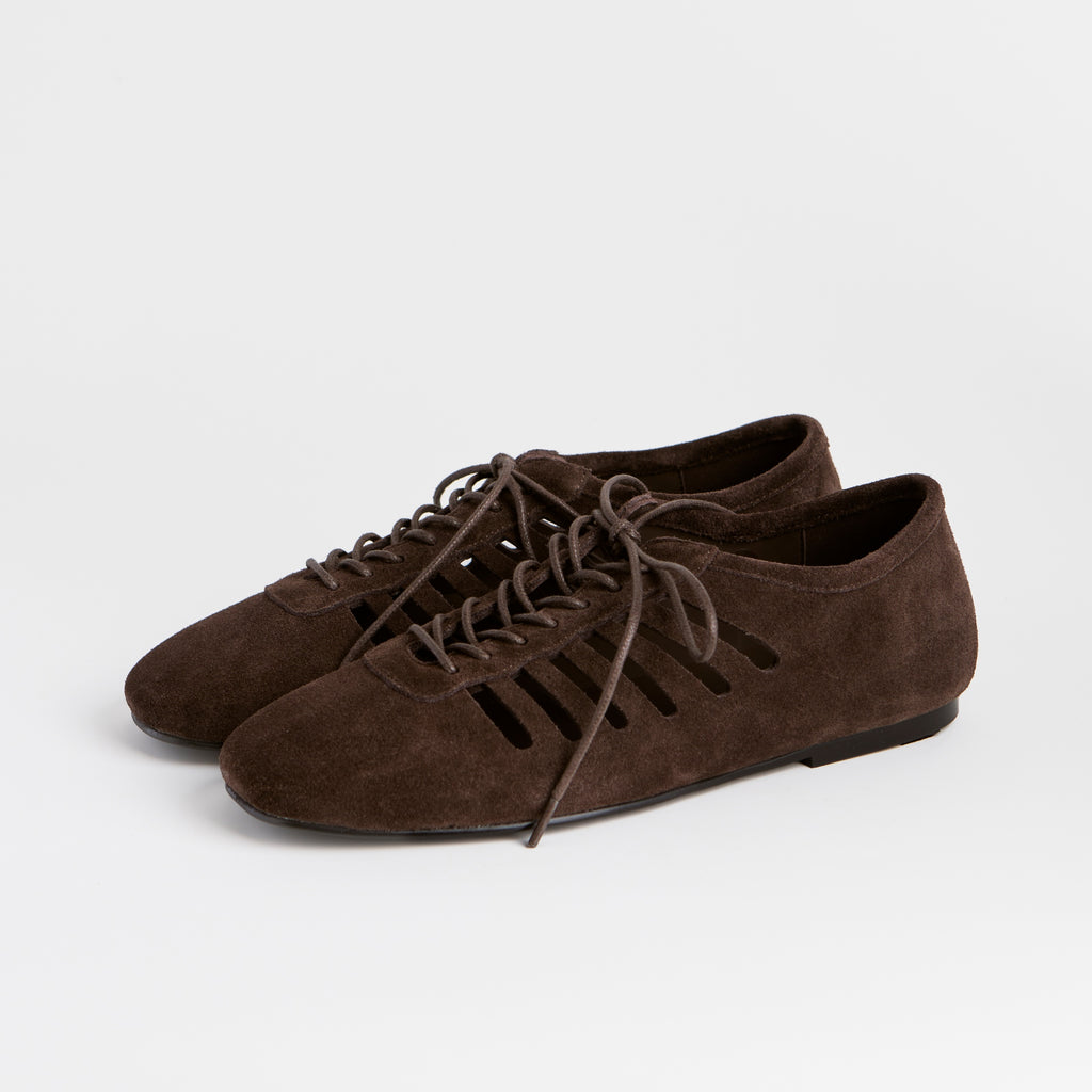 The Dual Stride Chocolate Verona Cutout Oxford Flat