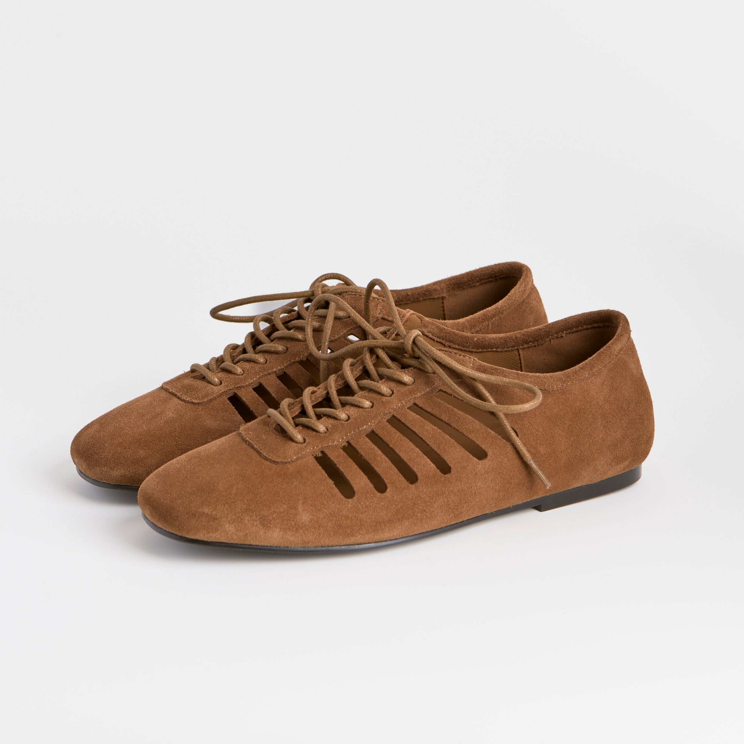 The Dual Stride Brown Verona Cutout Oxford Flat