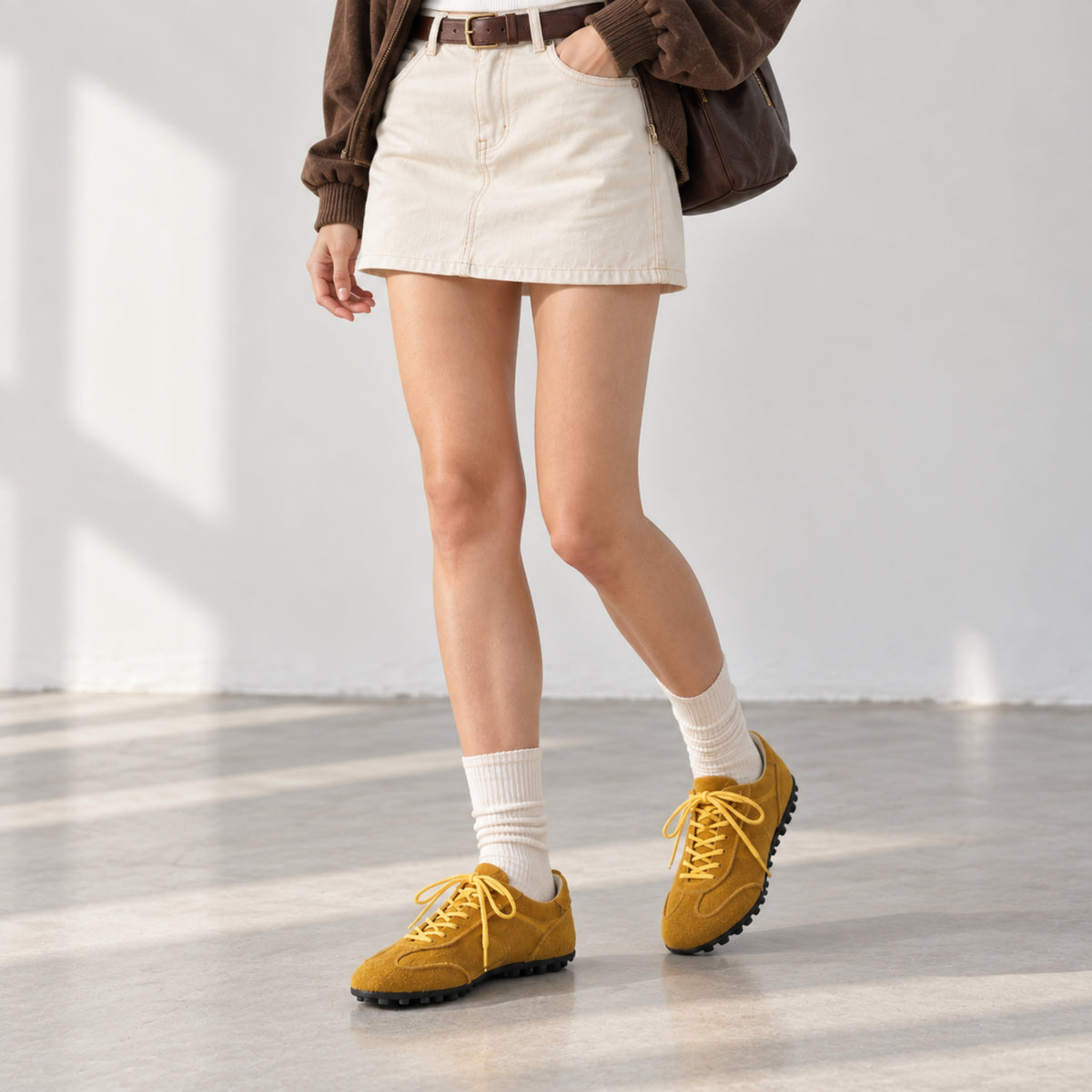 The Dual Stride Women‘s Yellow Suede Retro Sneakers