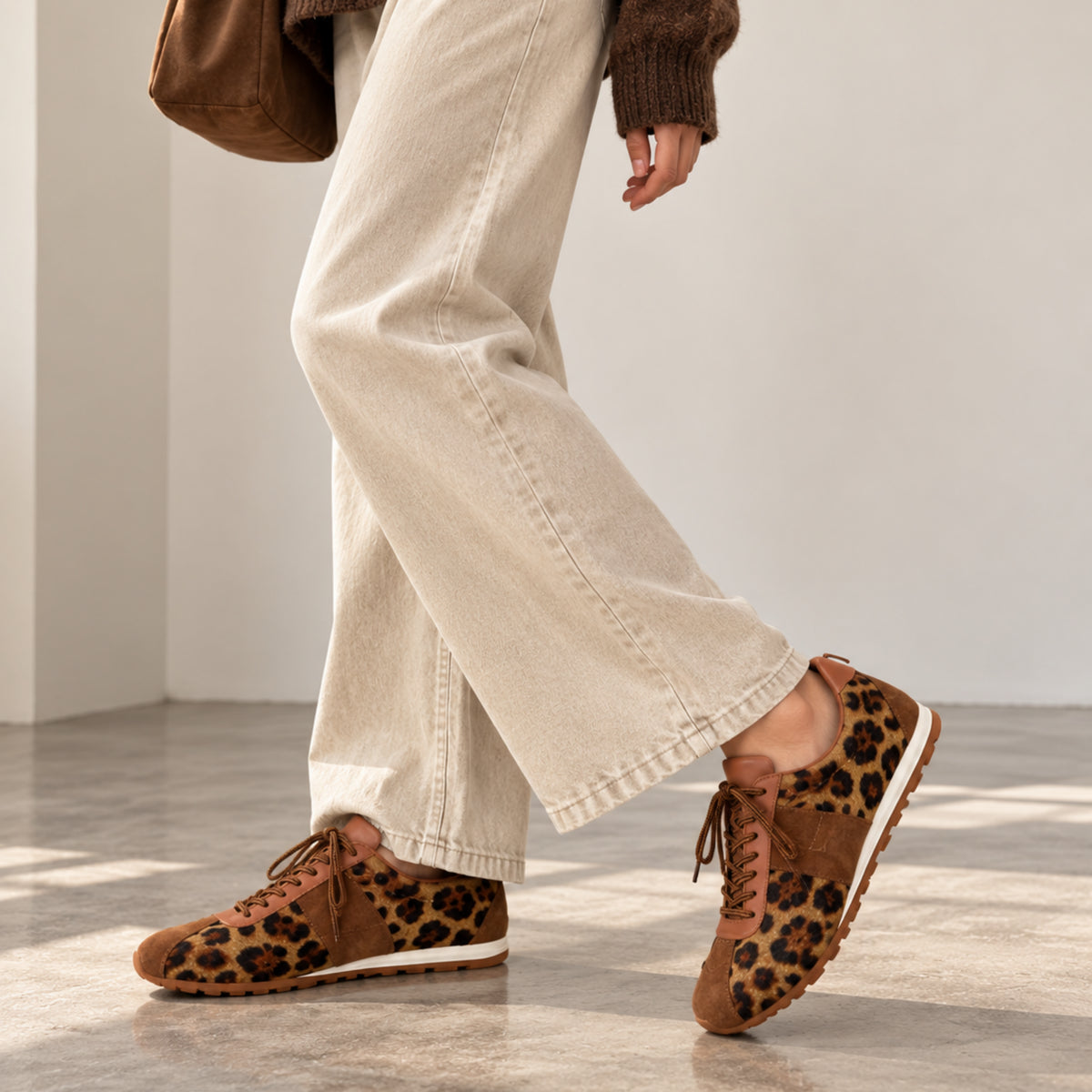 The Dual Stride Leopard Print Retro Casual Shoes