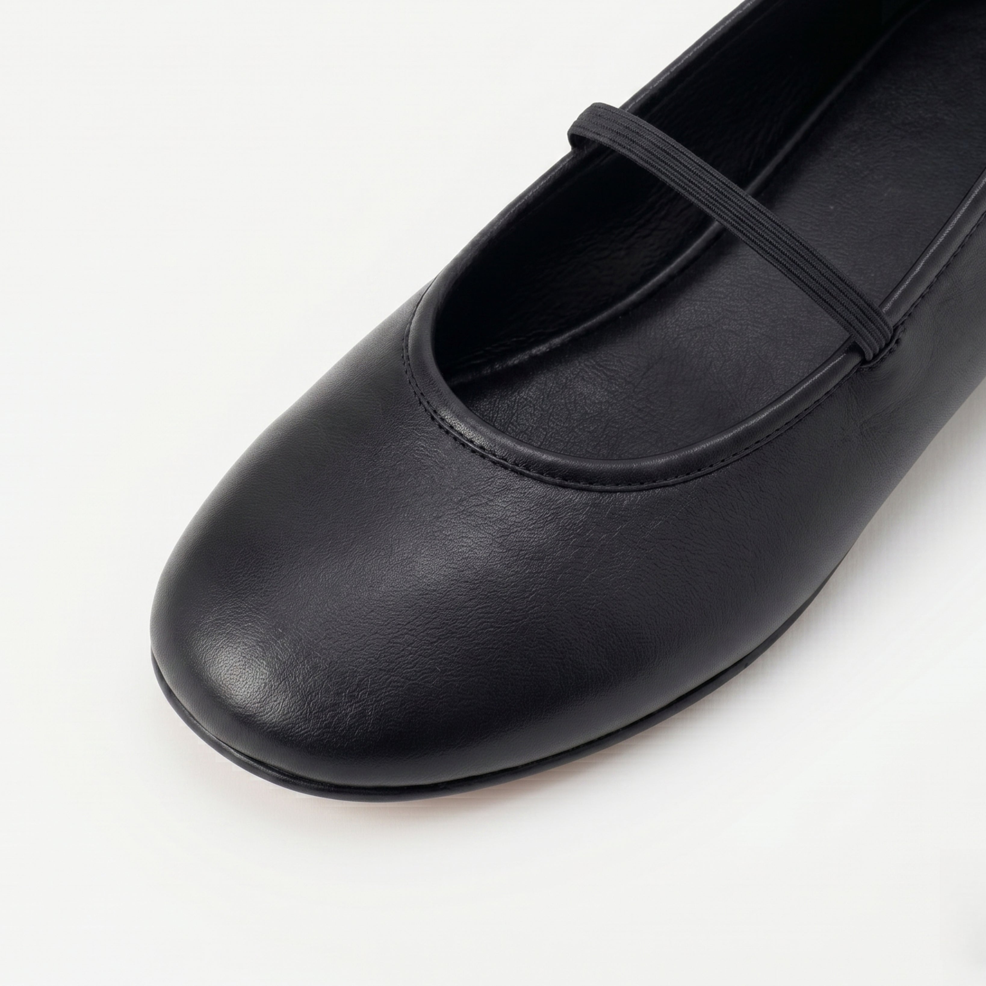 The Dual Stride Black Minimalist Ballet Mary Jane