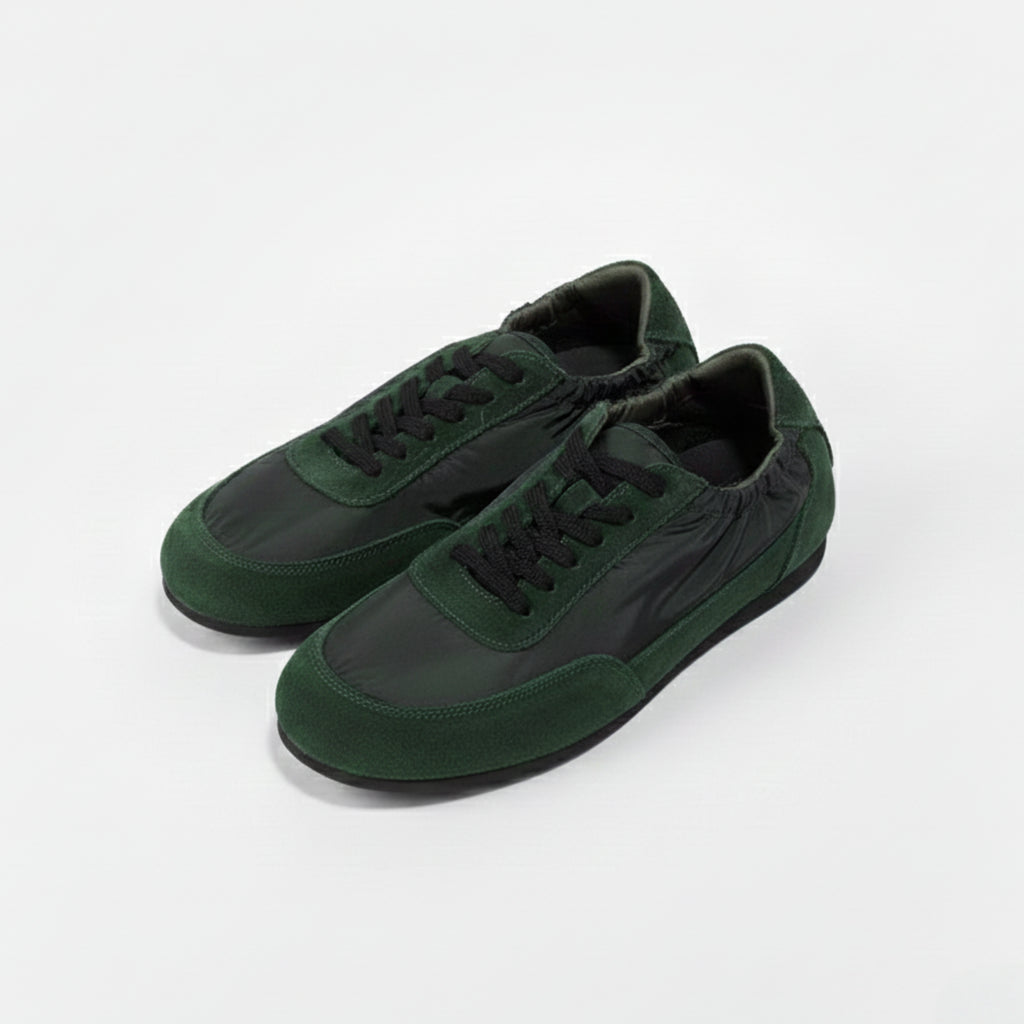 The Dual Stride Women‘s Dark Green Light Flat Sneakers