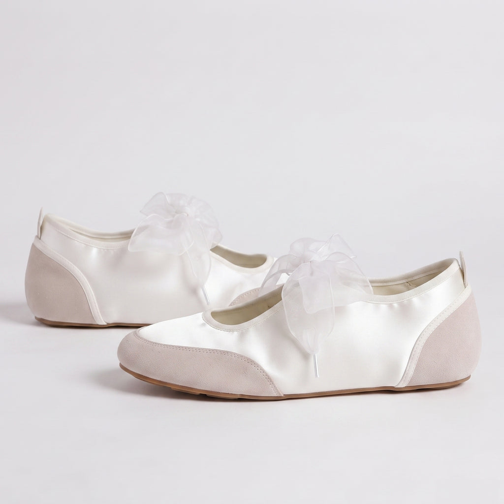 The Dual Stride Women's White Lace-up Mary Jane Flats