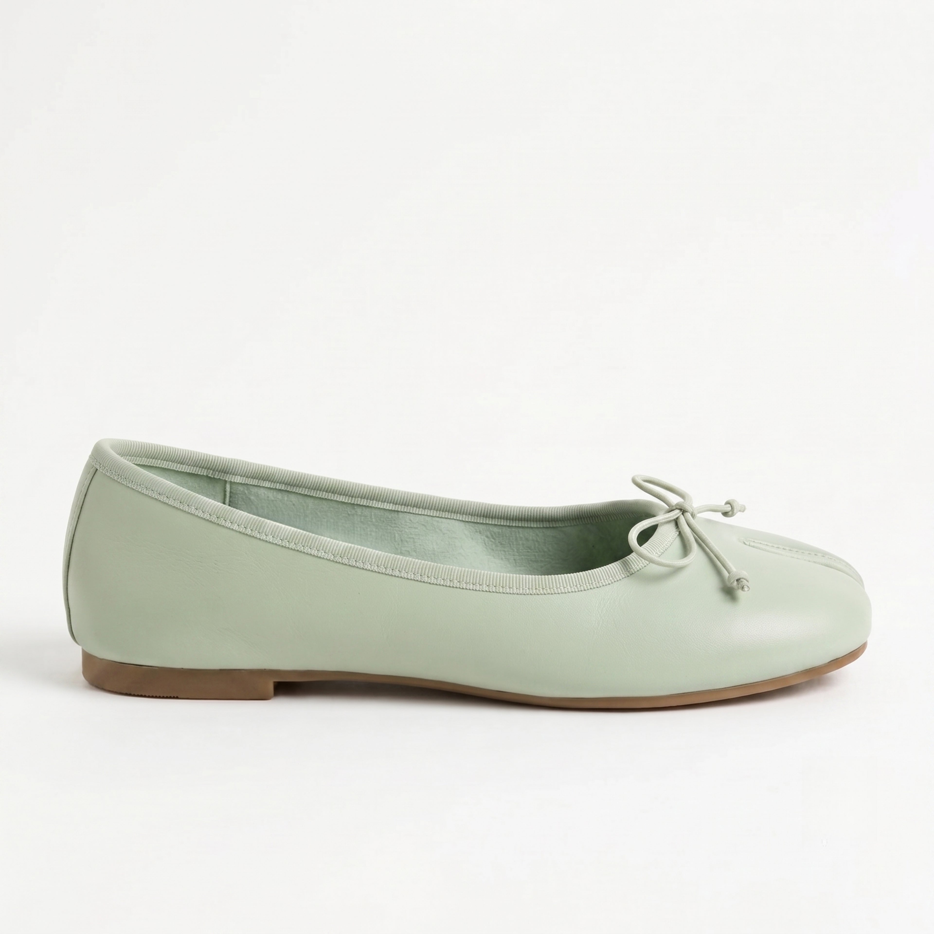 The Dual Stride Women Green Tabi Flats