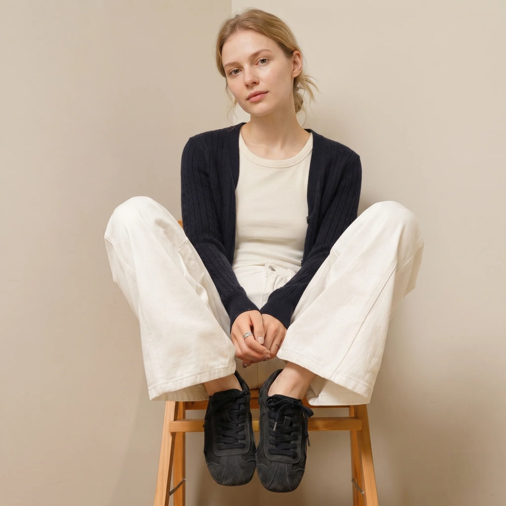 The Dual Stride Women‘s  Retro  Dark Blue Trainer
