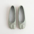 The Dual Stride Women Green Tabi Flats